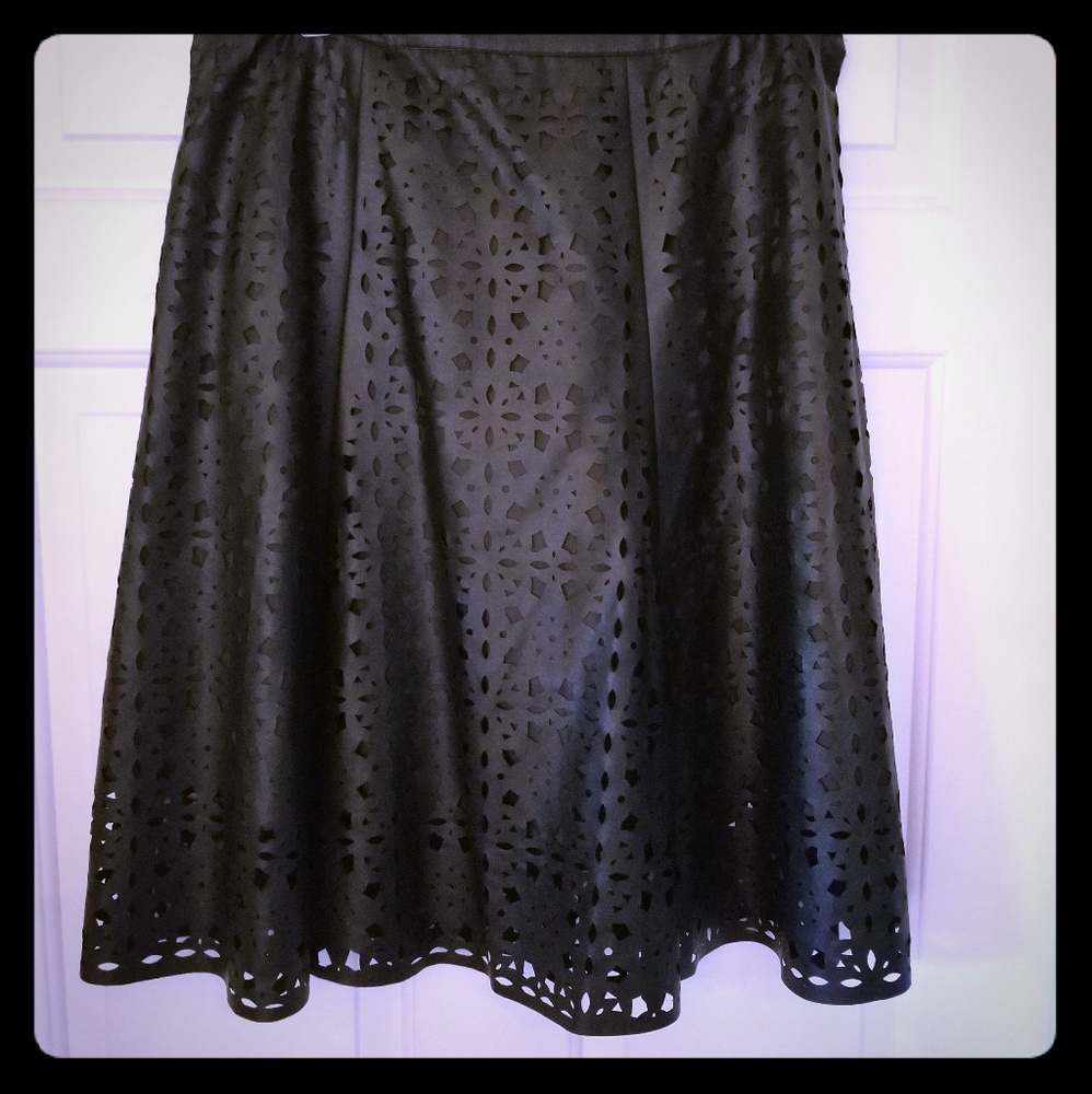 Please skirt